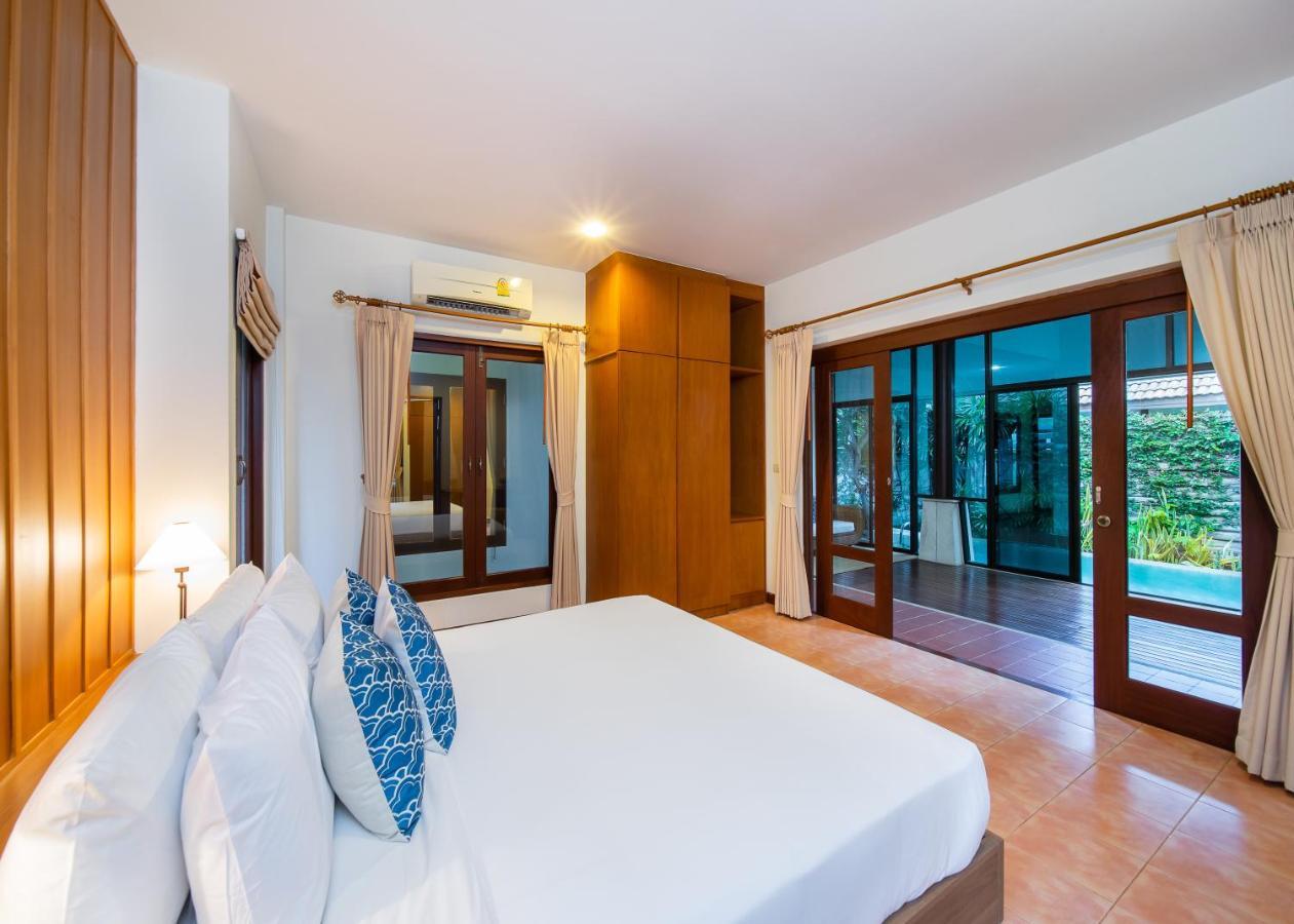 Blu Marine Hua Hin Resort And Villas Exterior photo